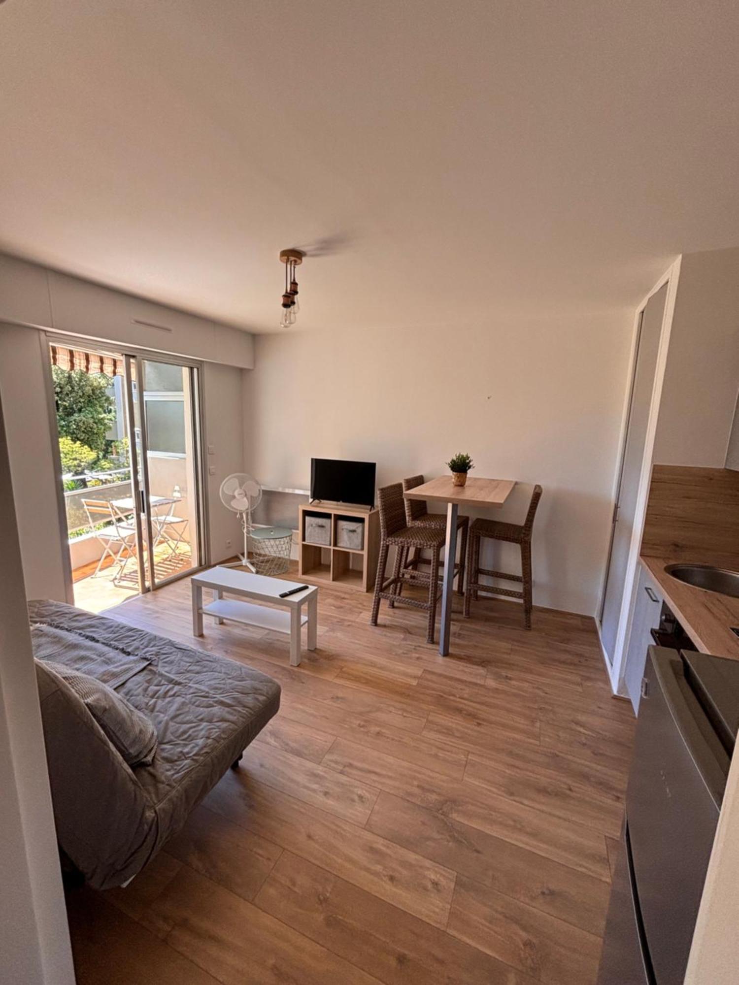 Beau Studio 300 M De La Plage Avec Parking Daire La Ciotat Dış mekan fotoğraf